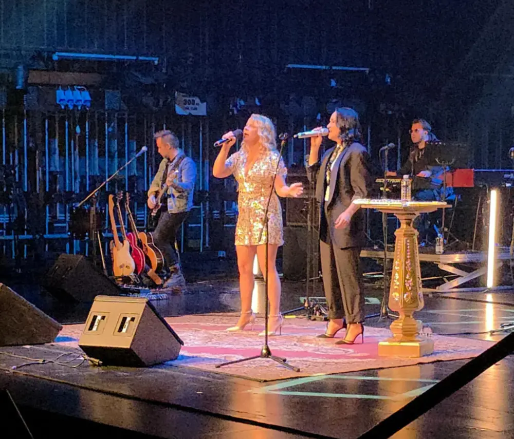 Anika Horvat in Tinkara Kovač