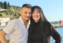 Mark Tivadir in Adreja Z.